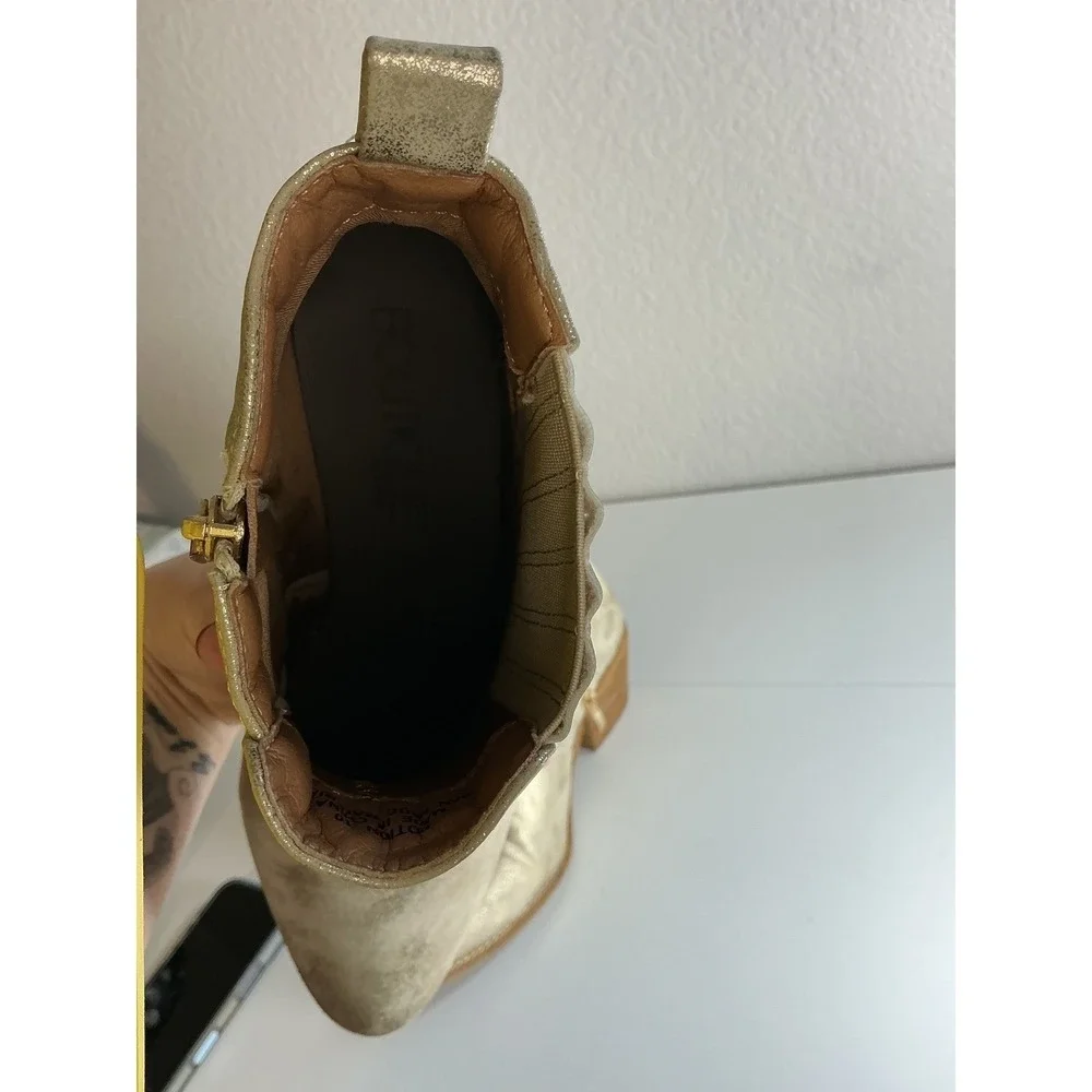 Boutique by Corkys Gold Metallic Ankle Boots Potion 10 Pointed Toe Block Heel